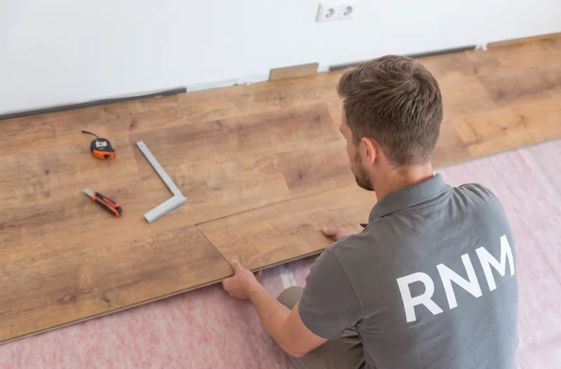 Parqueteur RNM en pose de parquet à Meaux